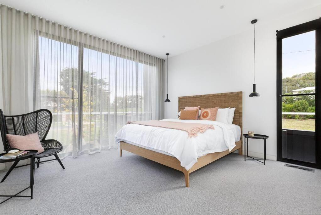 Kirks On Park - Brand New Luxury Home, Great Location Sorrento Exterior photo